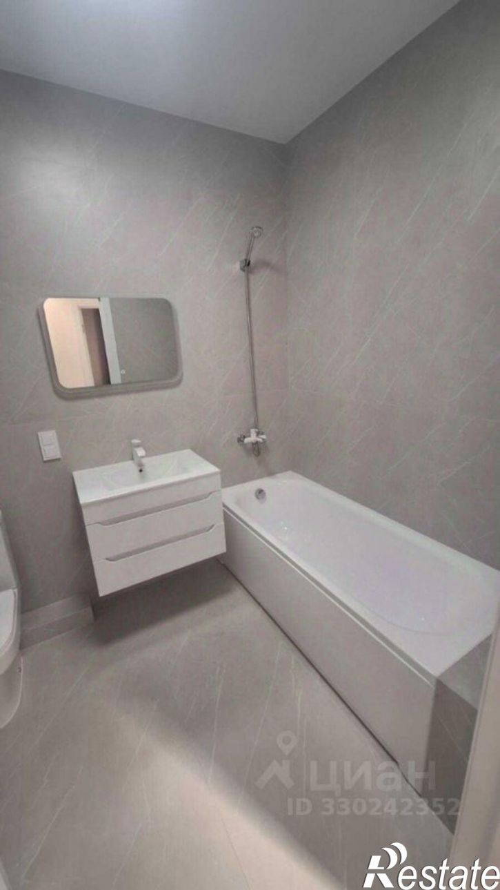 2-комн квартира Проспект Александра Суворова, 15 к9,  д. 15 к9