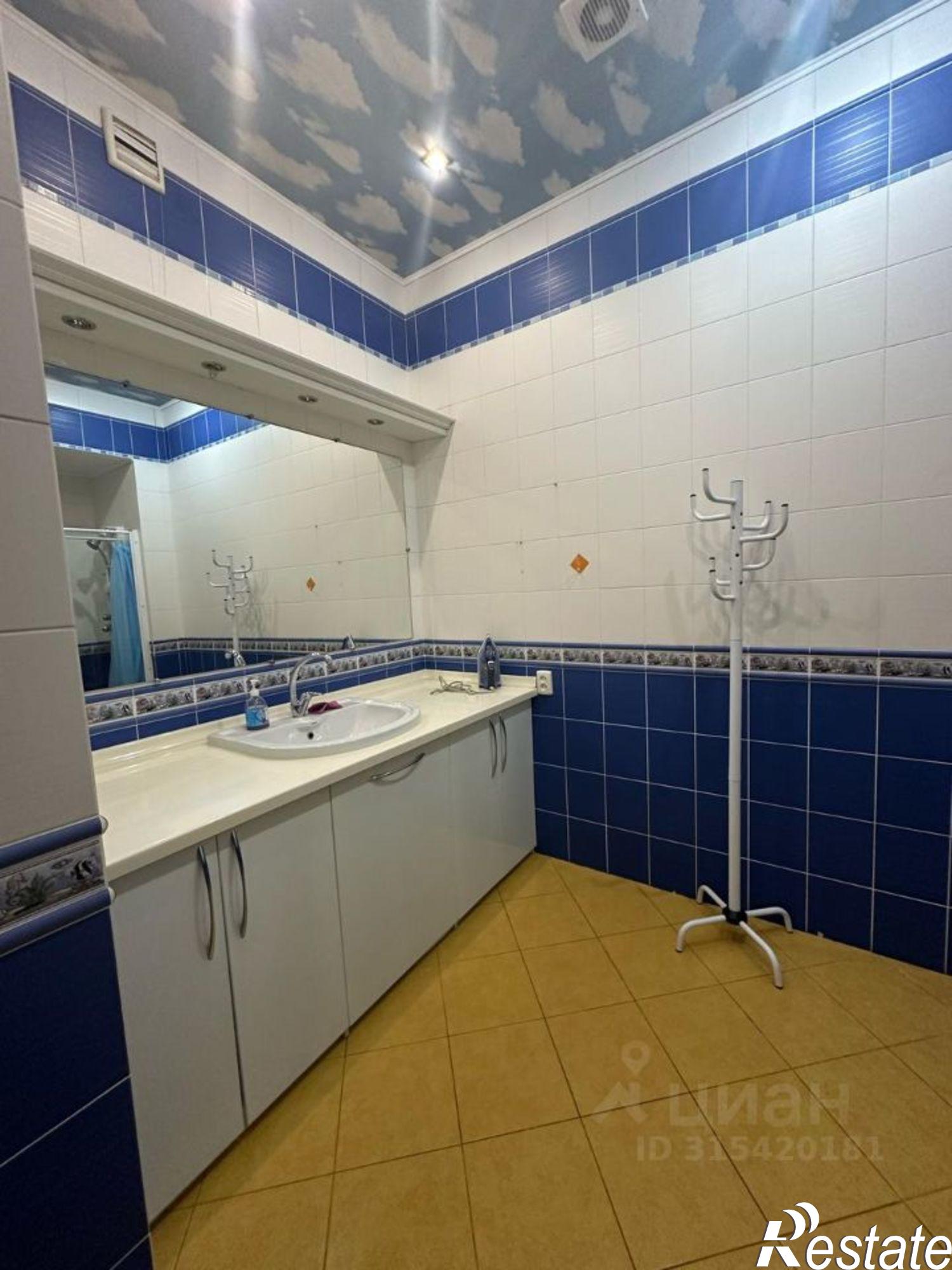 Сдать дачу, дом, коттедж за 50 000 рублей на Суворовский спуск, 5
