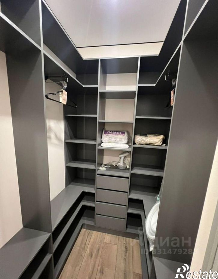 1-комн квартира Проспект Александра Суворова, 107,  д. 107