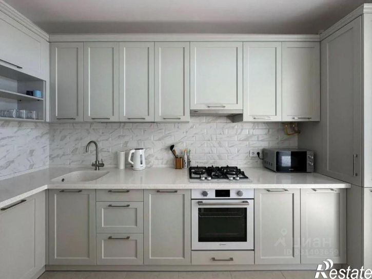 2-комн квартира Проспект Александра Суворова, 1,  д. 1