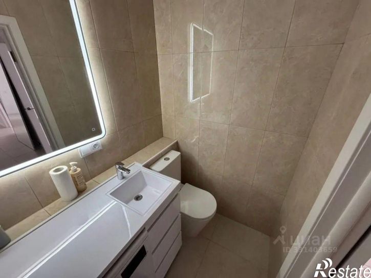 2-комн квартира Проспект Александра Суворова, 1,  д. 1