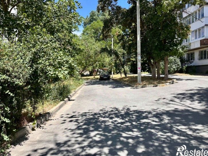 2-комн квартира ул Залесская, 82,  д. 82