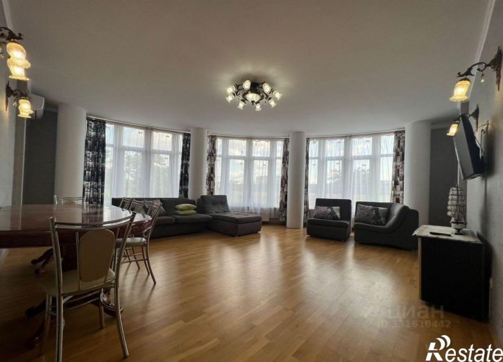 3-комн квартира ул Тренева, 21,  д. 21