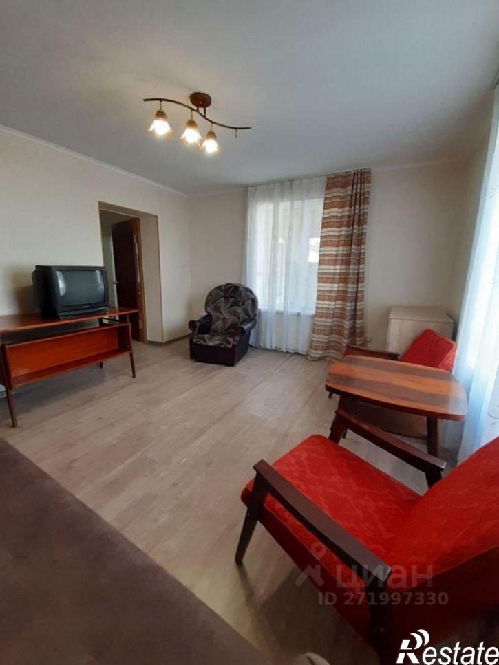 3-комн квартира ул Зуйская, 32,  д. 32