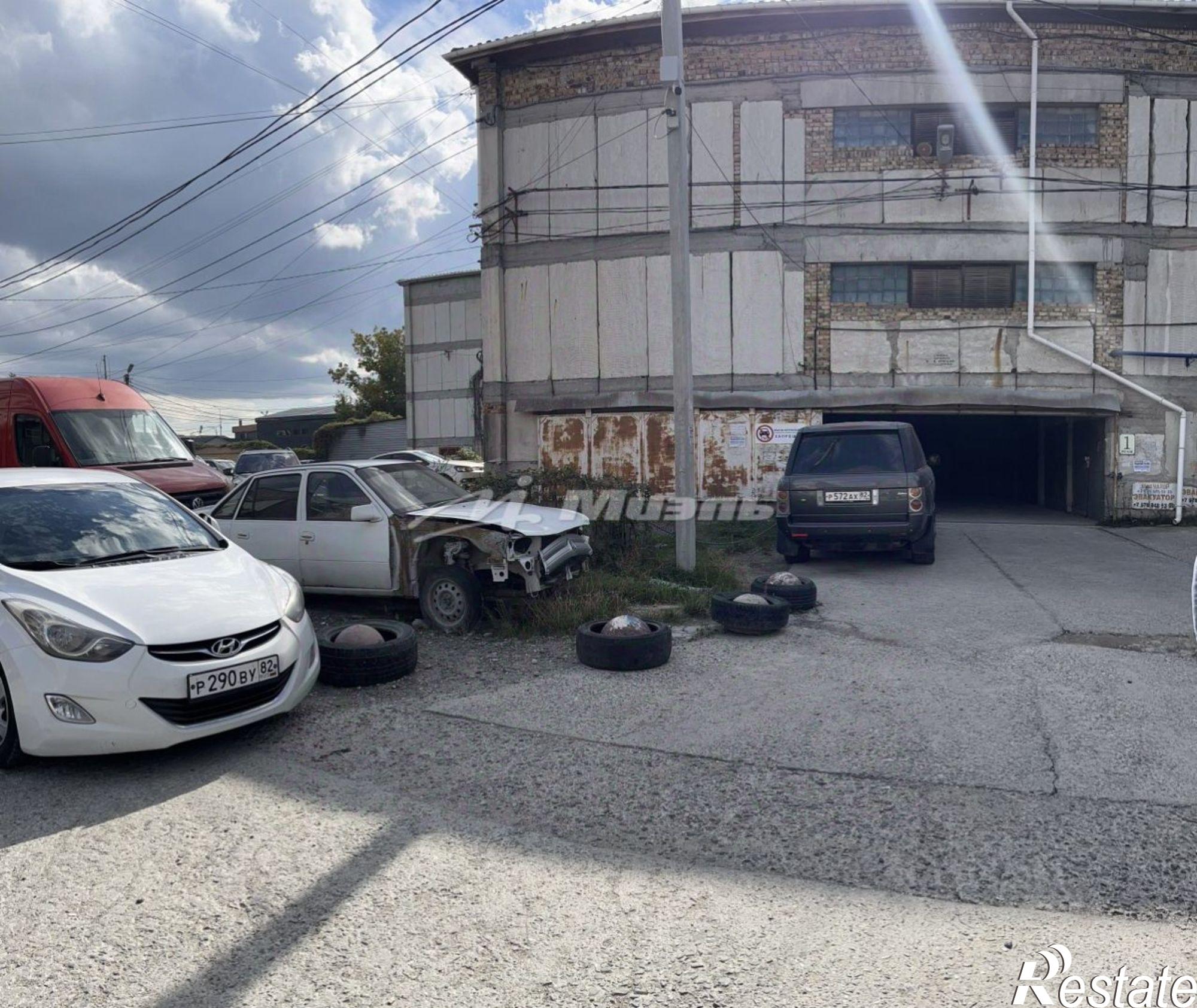 Купить гараж, место в паркинге за 12 500 100 рублей на Западная улица, 13