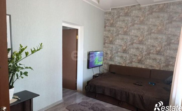 2-комн квартира проспект Победы, 260,  д. 260