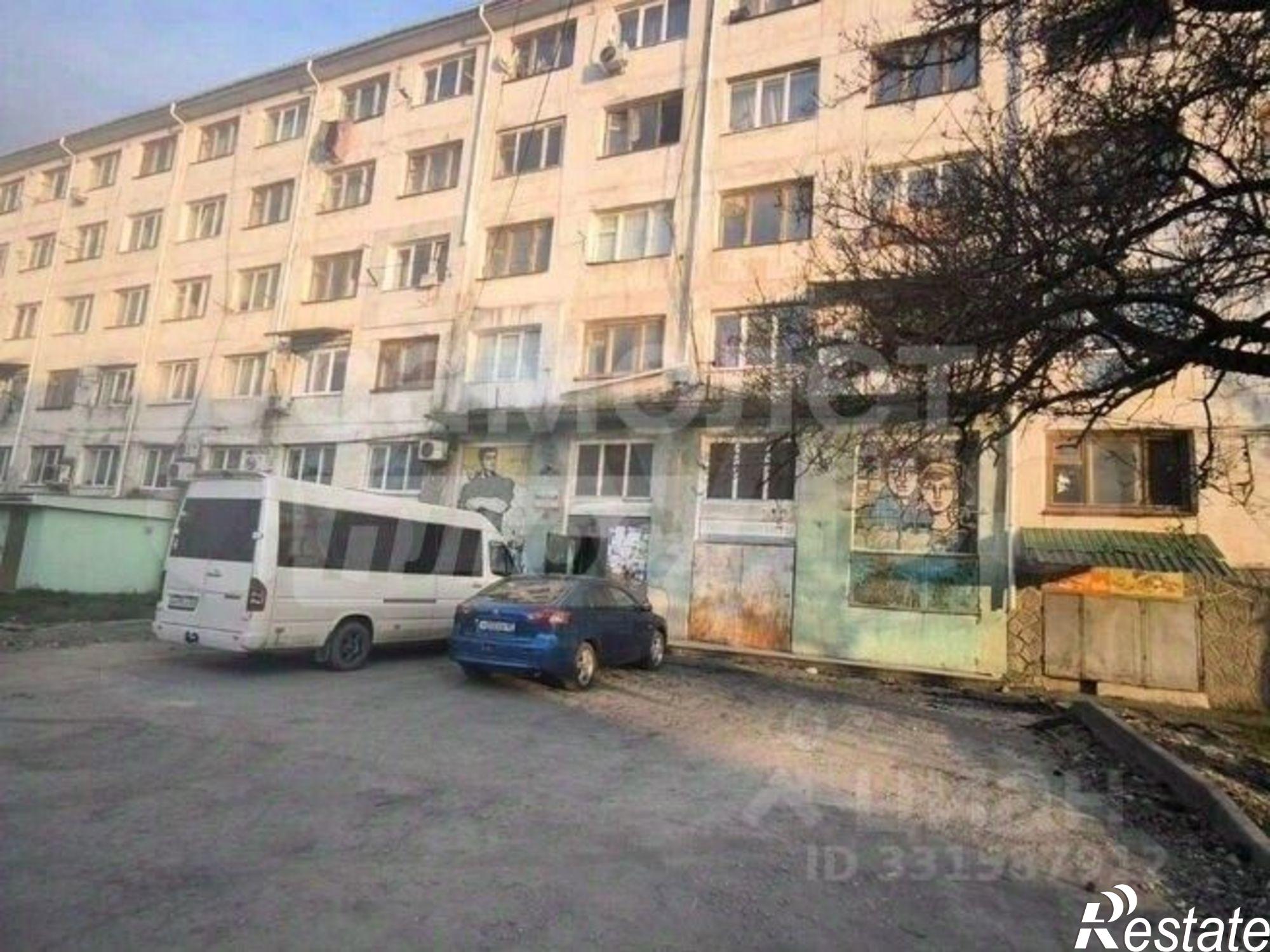 Купить комнату за 2 350 000 рублей на ул Коммунальная, 5