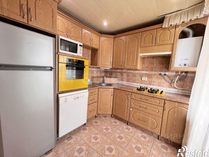 3-комн квартира ул Кечкеметская, 103А,  д. 103А