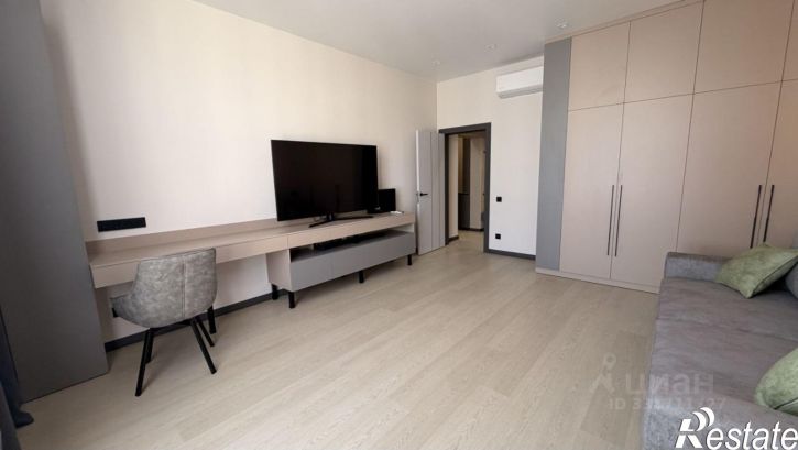 2-комн квартира ул Маршала Советского Союза Буденного С.М., 33 2,  д. 33 2,  к. 2