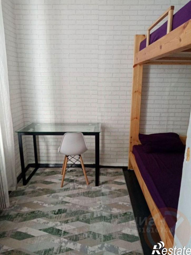 4-комн квартира ул Училищная, 16,  д. 16