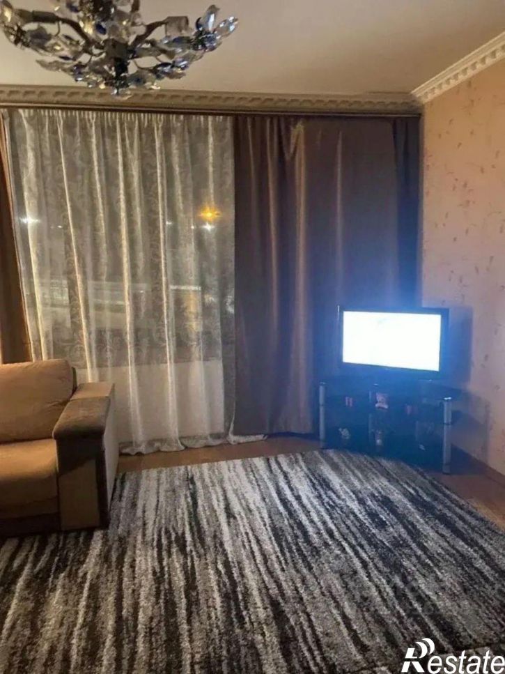 3-комн квартира пр-кт Победы, 336,  д. 336