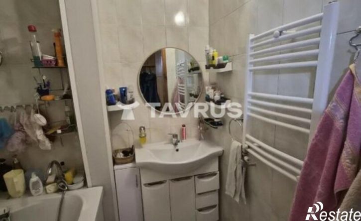 3-комн квартира ул Льдозаводская, 8,  д. 8