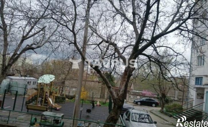 3-комн квартира ул Льдозаводская, 8,  д. 8