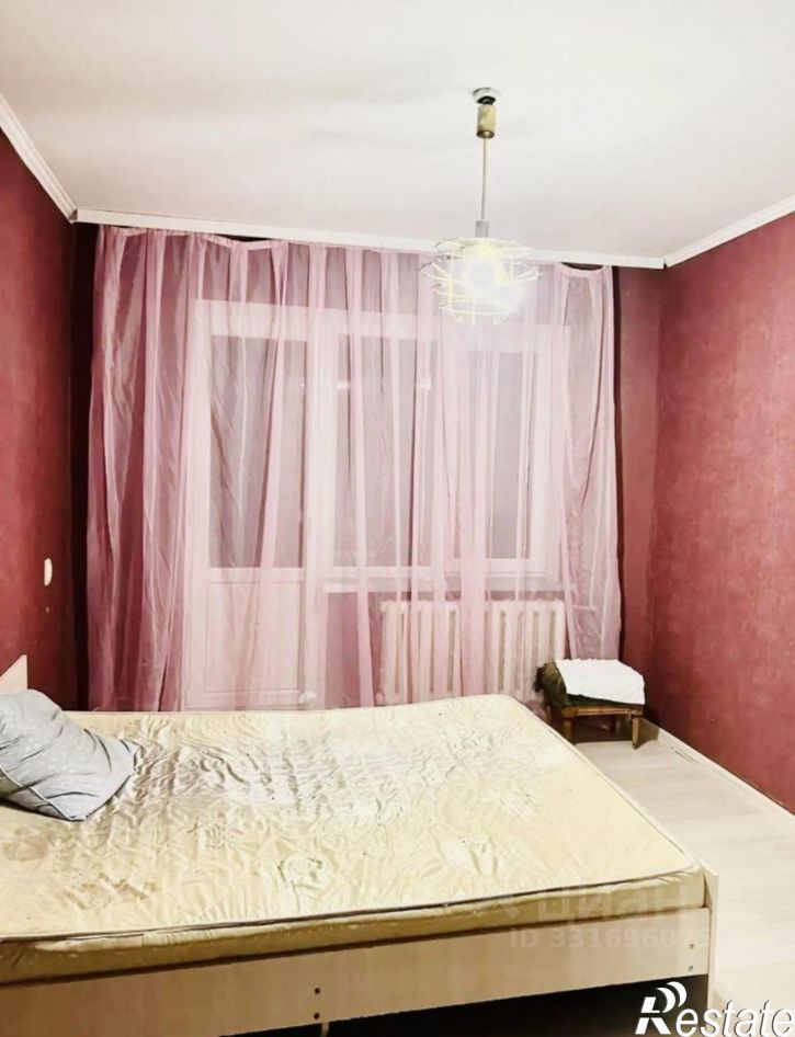 3-комн квартира пр-кт Победы, 82,  д. 82