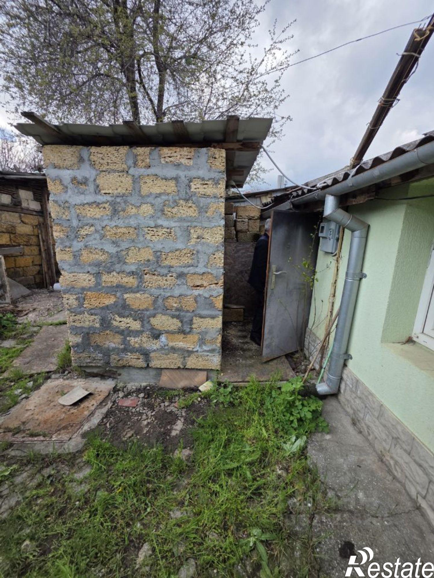 Купить квартиру за 2 350 000 рублей на ул Футболистов, 94