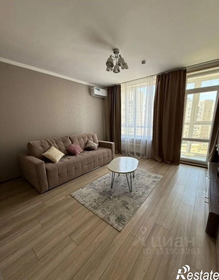 1-комн квартира пр-кт Александра Суворова, 3,  д. 3