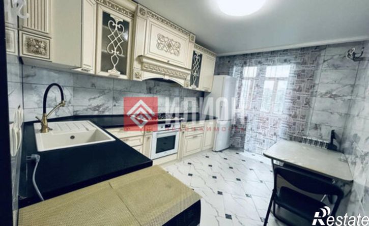 3-комн квартира ул Тренева, 8,  д. 8