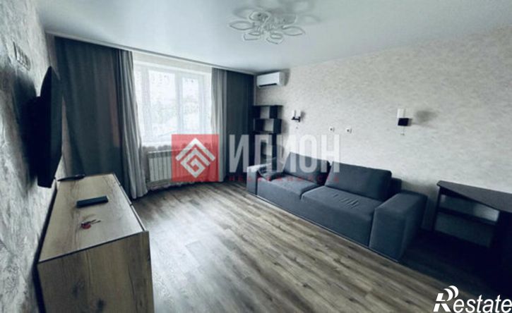 3-комн квартира ул Тренева, 8,  д. 8
