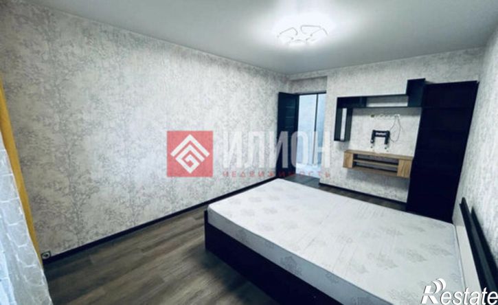 3-комн квартира ул Тренева, 8,  д. 8