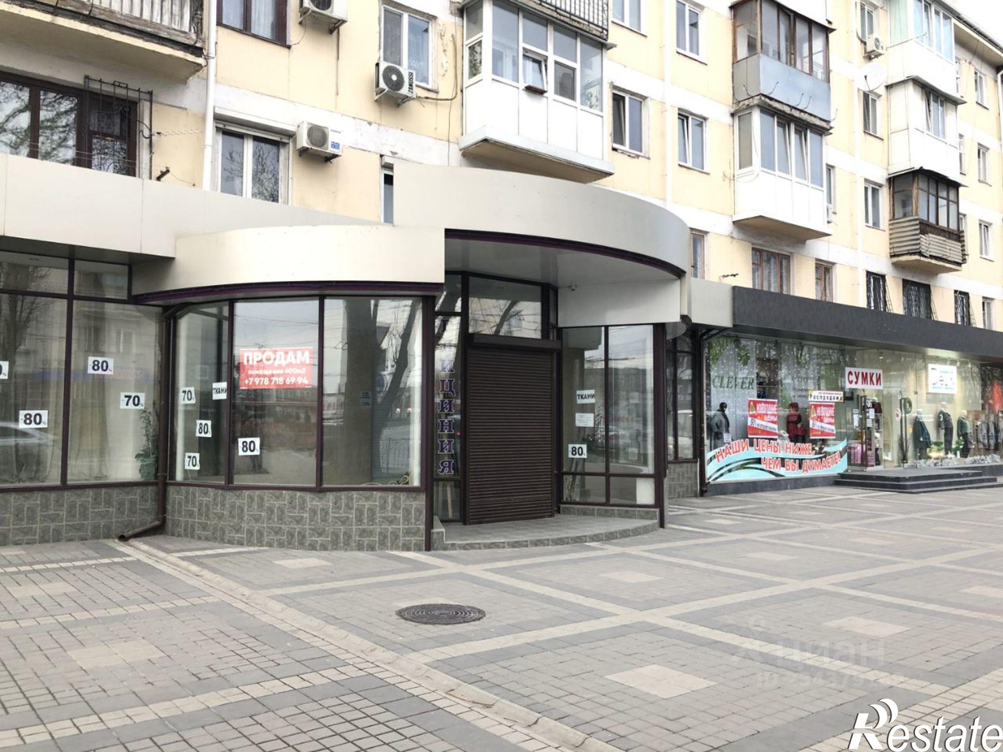 Купить торговое помещение за 95 000 400 рублей на пр-кт Кирова, 14