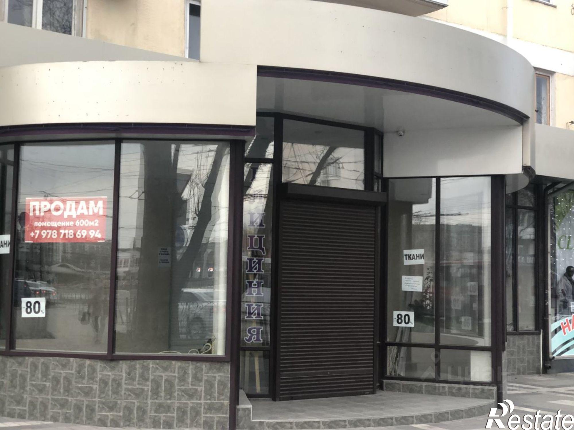 Купить торговое помещение за 95 000 400 рублей на пр-кт Кирова, 14