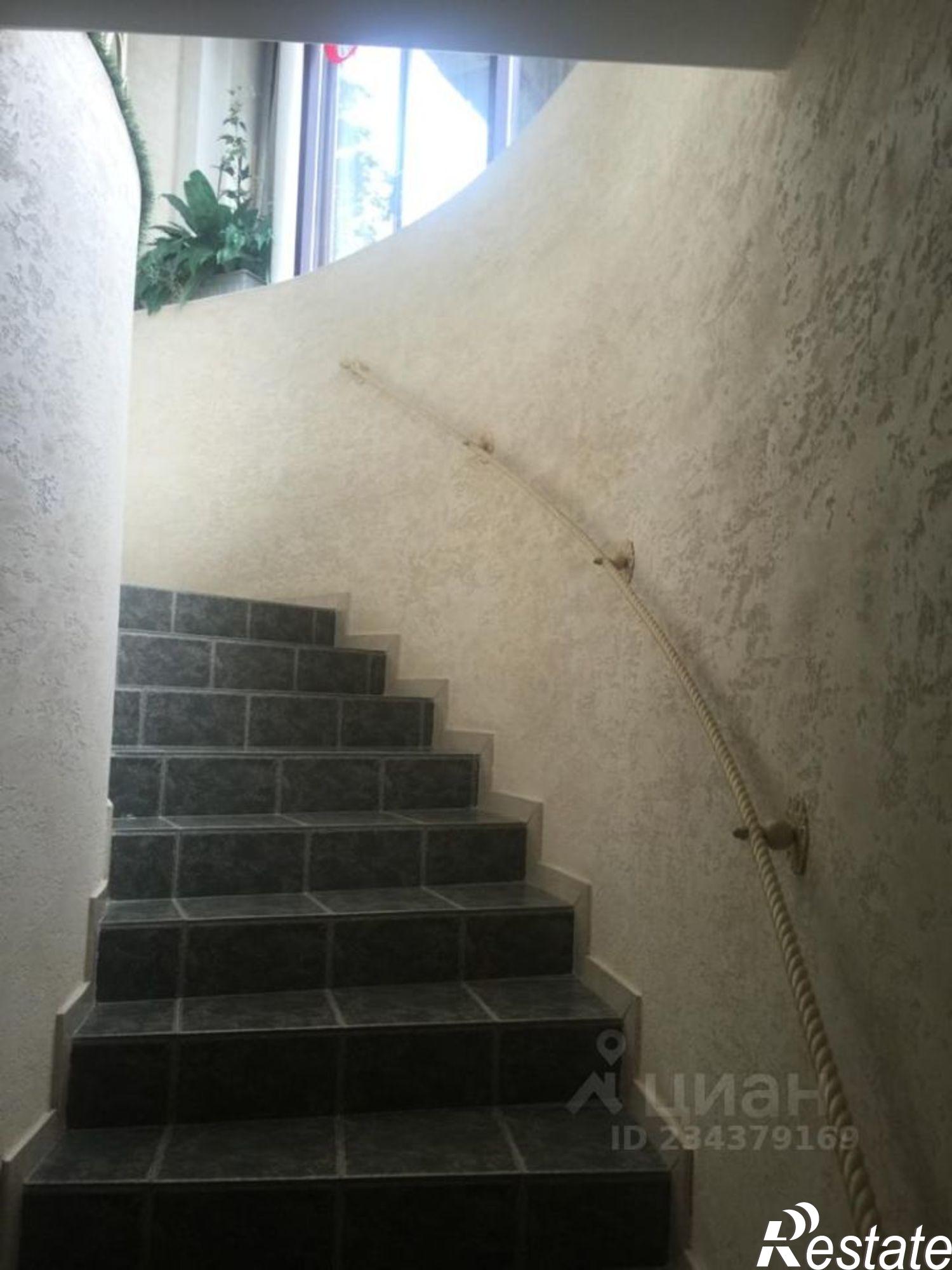 Купить торговое помещение за 95 000 400 рублей на пр-кт Кирова, 14