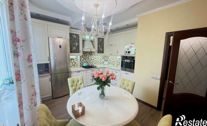 2-комн квартира пр-кт Победы, 74а,  д. 74а