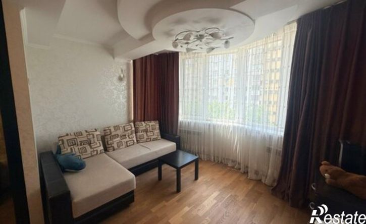 2-комн квартира пр-кт Победы, 74а,  д. 74а