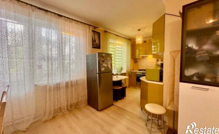 3-комн квартира пр-кт Кирова, 14а,  д. 14а