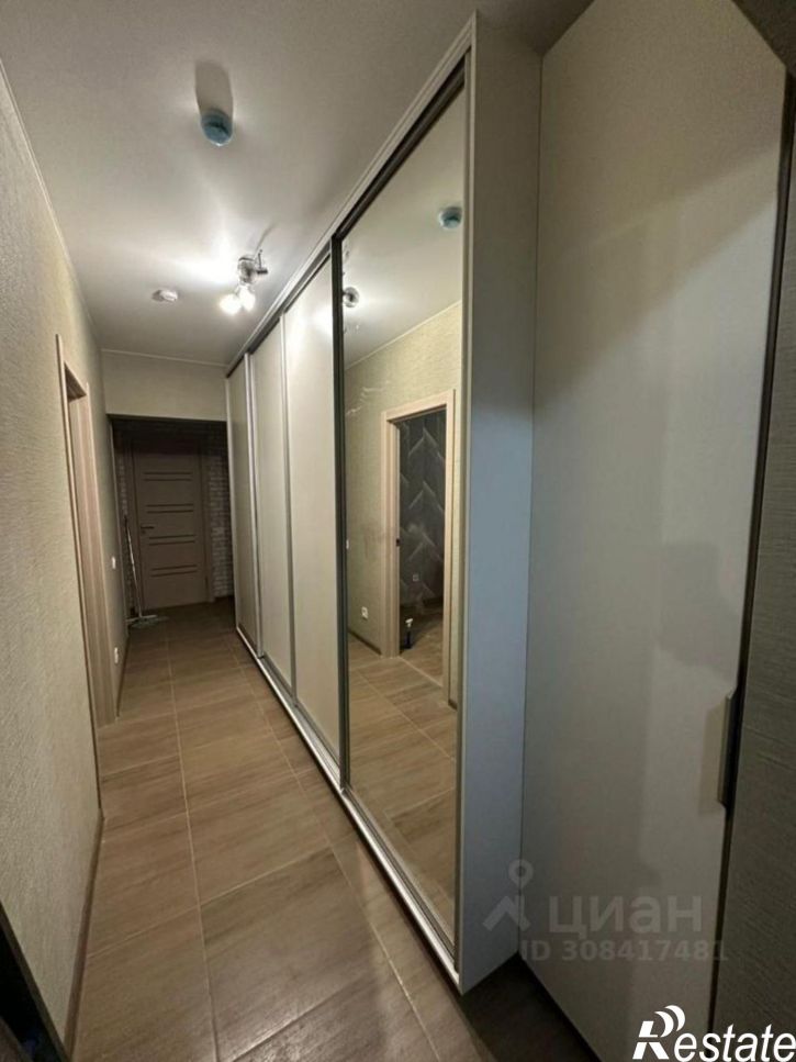 2-комн квартира пр-кт Александра Суворова, 3,  д. 3