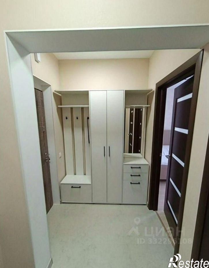 1-комн квартира пр-кт Александра Суворова, 3,  д. 3