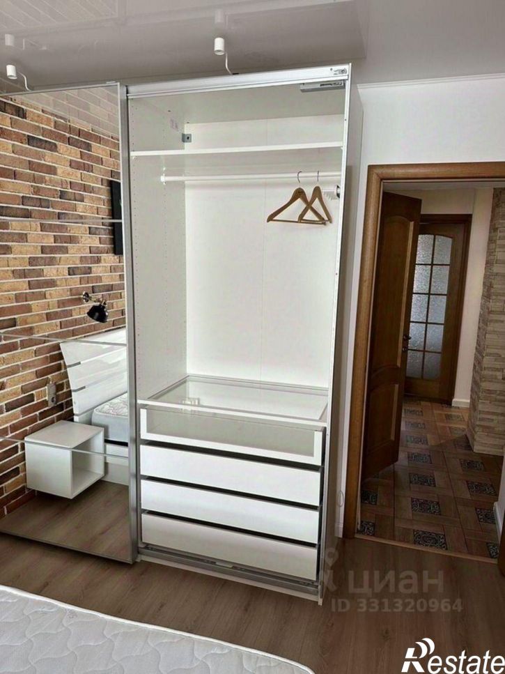 3-комн квартира Тупой пер, 11,  д. 11