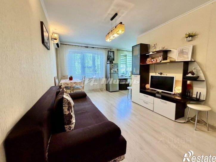 3-комн квартира пр-кт Кирова, 14а,  д. 14а