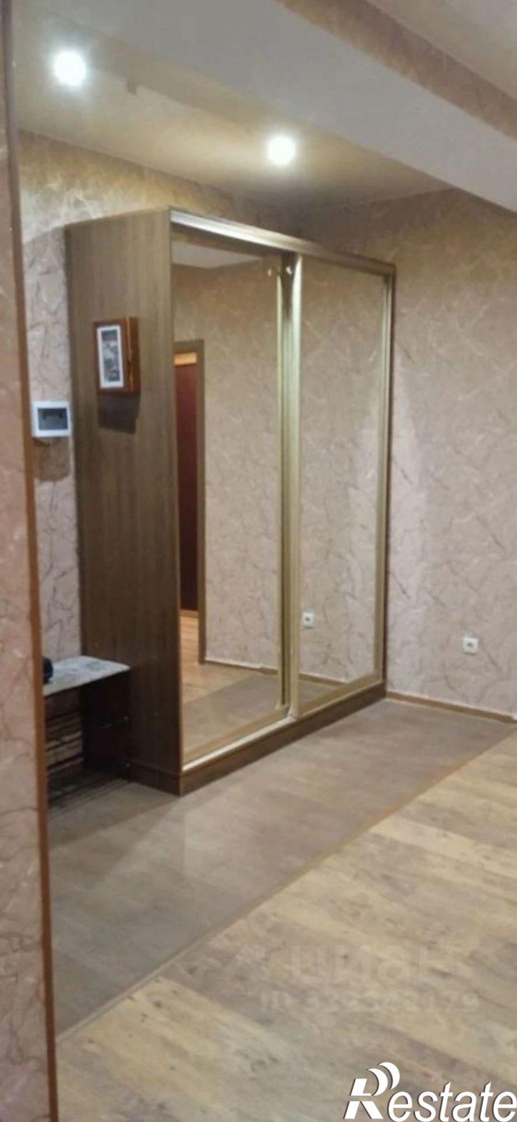 2-комн квартира ул Лизы Чайкиной, 1,  д. 1