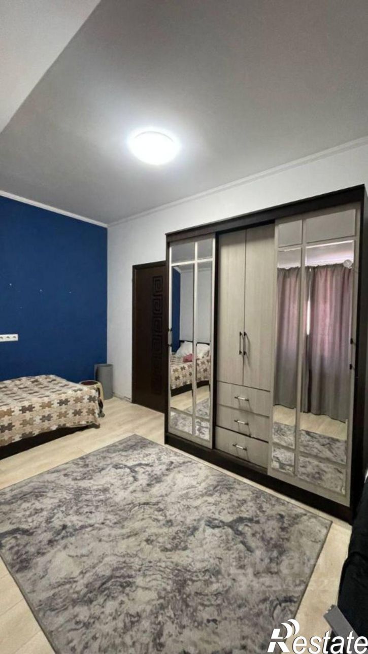 Комната ул И.Гаспринского, 9,  д. 9