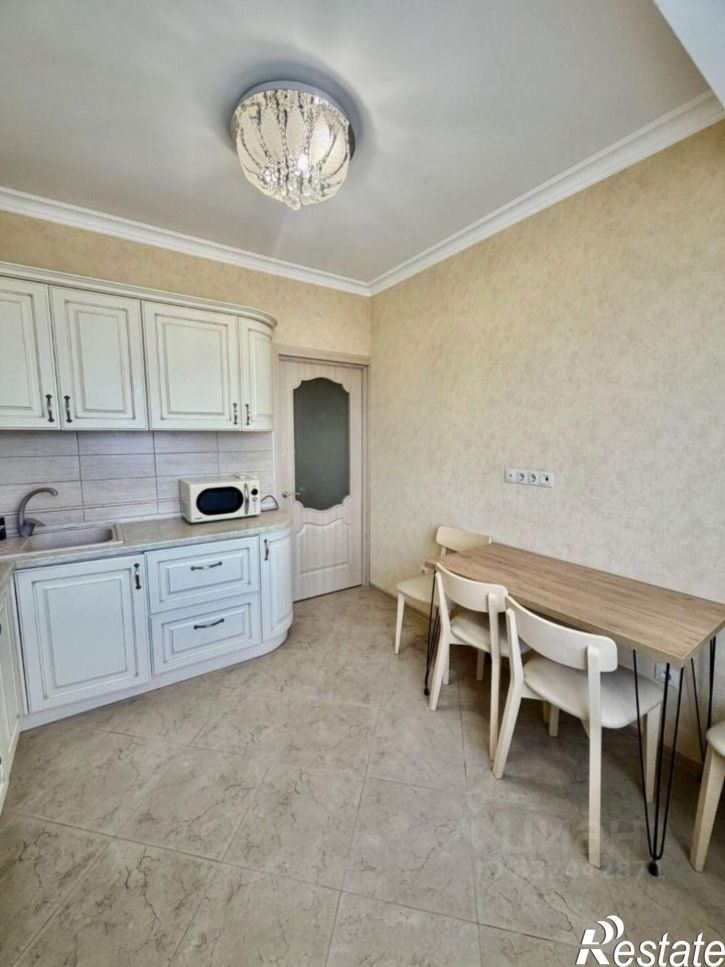 1-комн квартира ул Караманова, 3,  д. 3