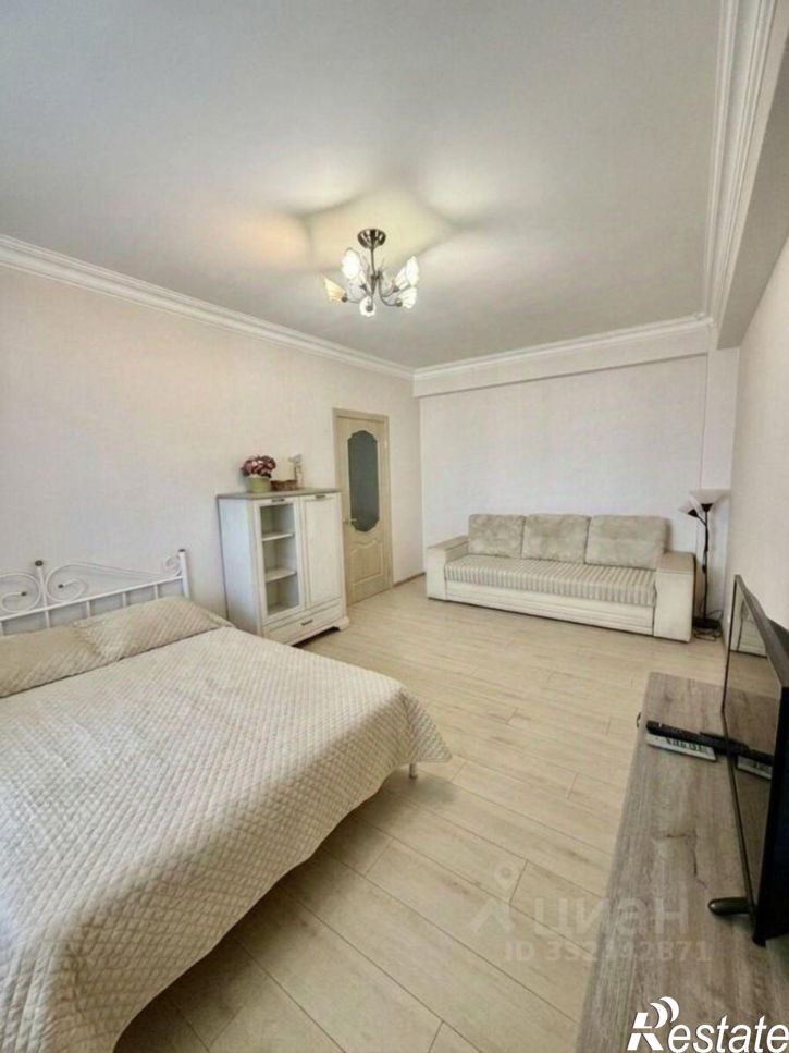 1-комн квартира ул Караманова, 3,  д. 3