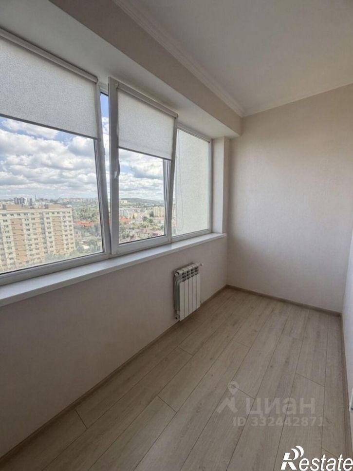 1-комн квартира ул Караманова, 3,  д. 3