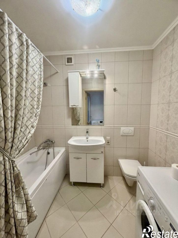 1-комн квартира ул Караманова, 3,  д. 3