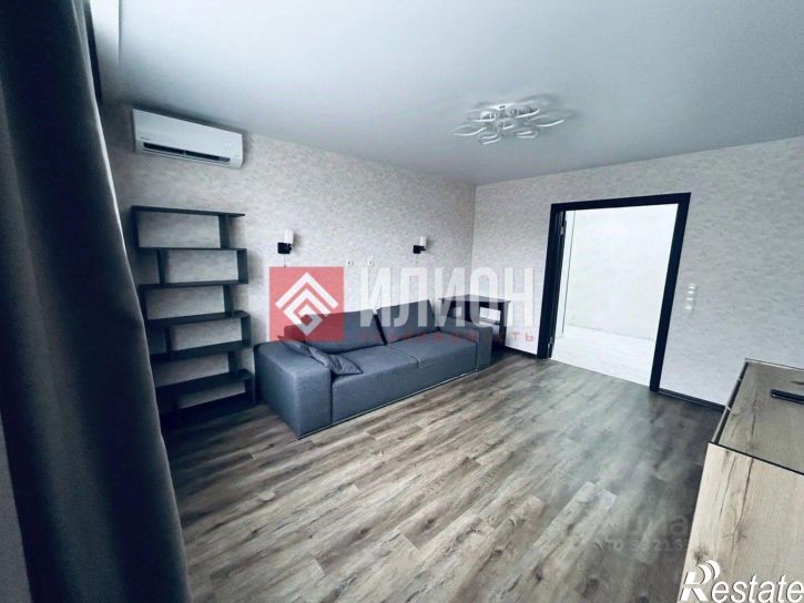 3-комн квартира ул Тренева, 8,  д. 8