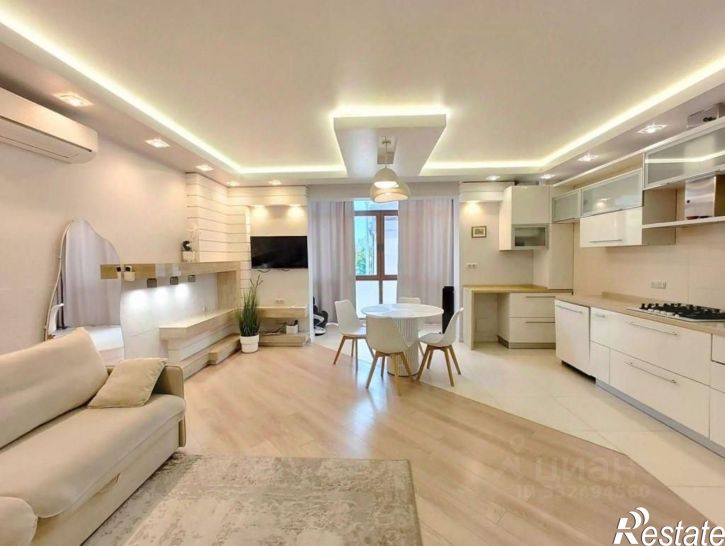 3-комн квартира Симферополь, Эскадронная ул., 6А
