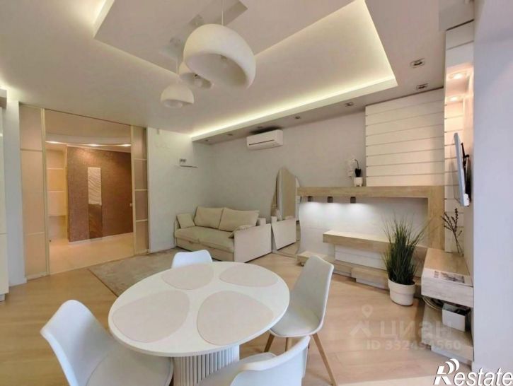 3-комн квартира Симферополь, Эскадронная ул., 6А