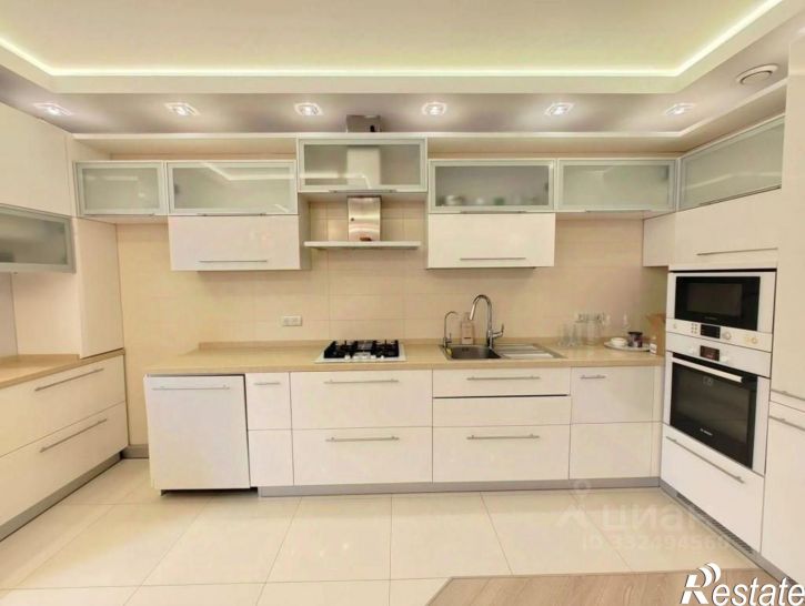 3-комн квартира Симферополь, Эскадронная ул., 6А