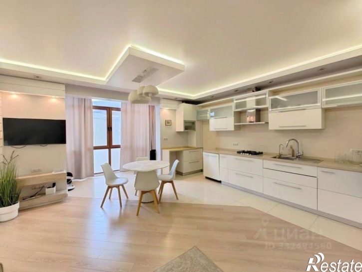3-комн квартира Симферополь, Эскадронная ул., 6А