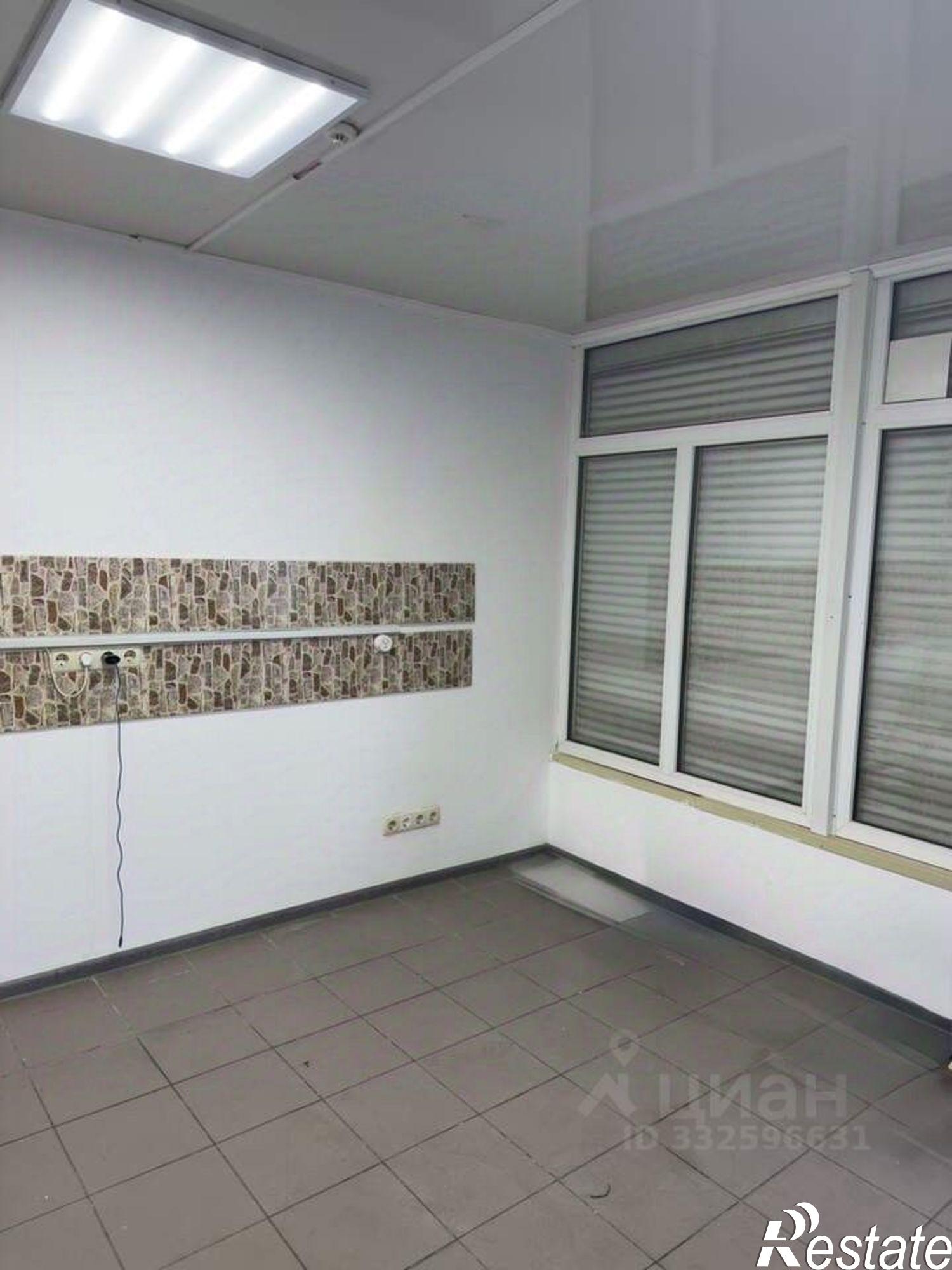 Сдать торговое помещение за 31 250 рублей на ул Маршала Жукова, 32