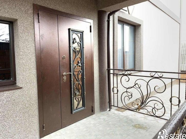 2-комн квартира пр-кт Победы, 107е,  д. 107е