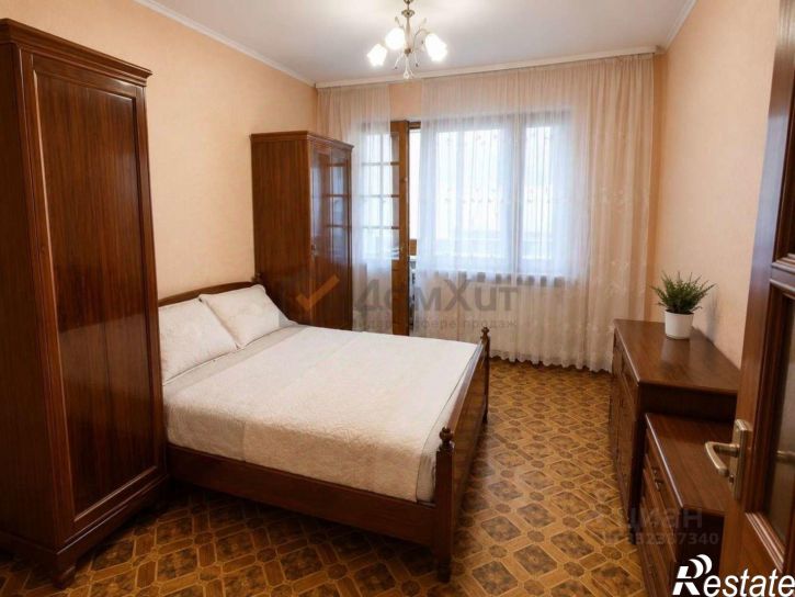 3-комн квартира пр-кт Победы, 54,  д. 54