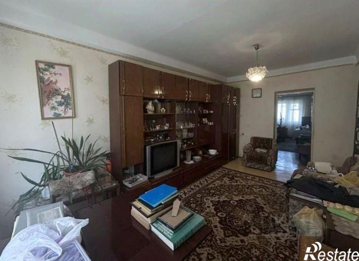 3-комн квартира ул Кечкеметская, 79,  д. 79