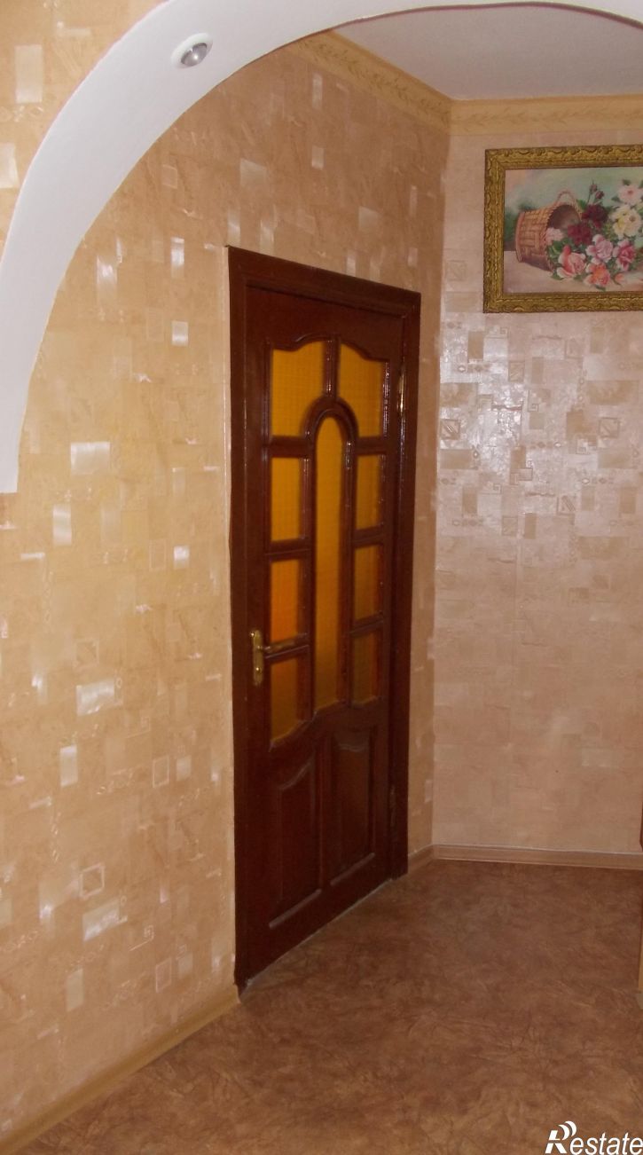 2-комн квартира ул. залесская , 74