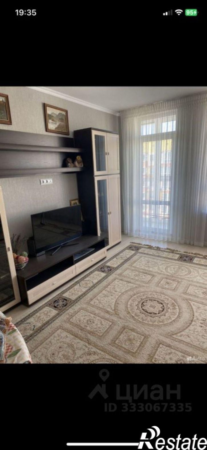 2-комн квартира пр-кт Александра Суворова, 3,  д. 3